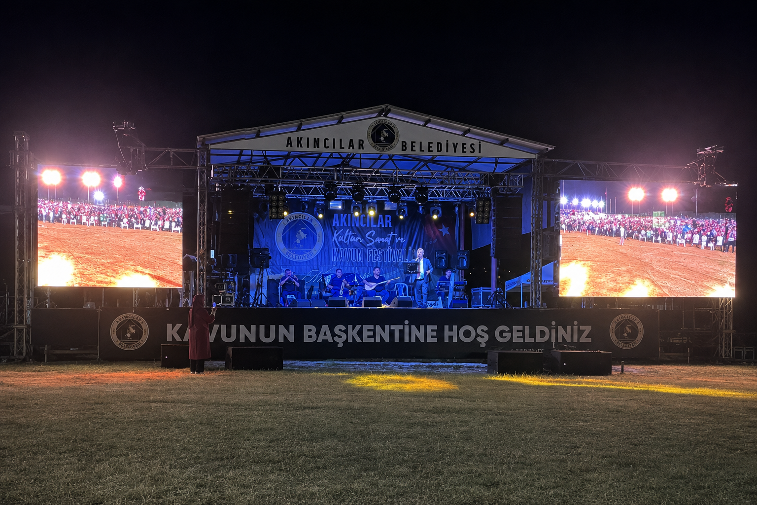 Geçmiş yıllarda Akıncılar Kültür Sanat ve Kavun Festivali görselleri
