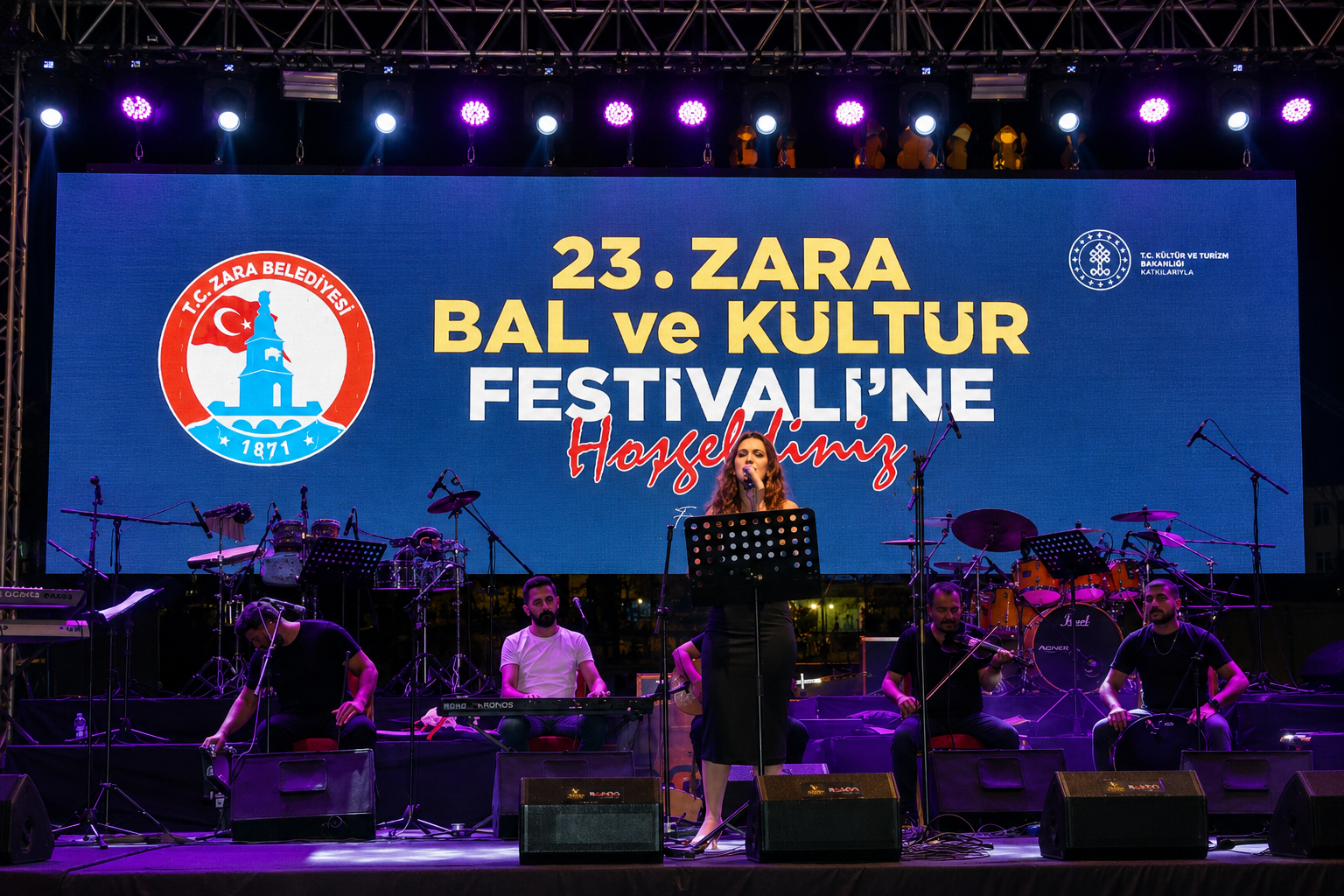 Geçmiş yılların  Zara Bal ve Kültür Festivali görselleri