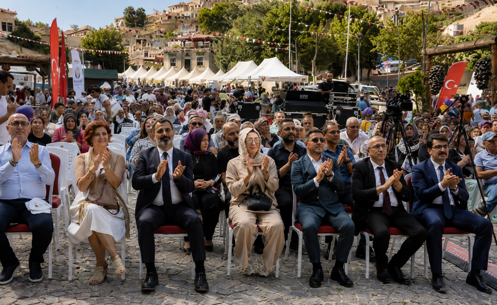 Geçmiş yılların Ürgüp Uluslararası Bağ Bozumu Festivali görselleri