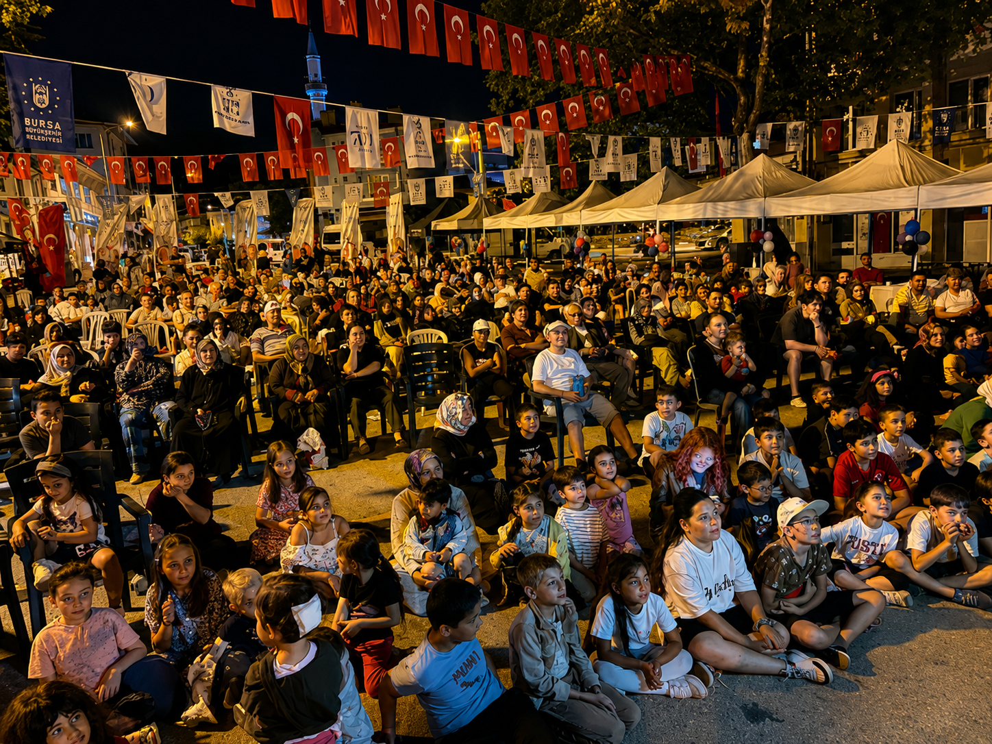 Yapılmış Bursa'nın Fethi 700. Yıl İlçe Şenlikleri görselleri