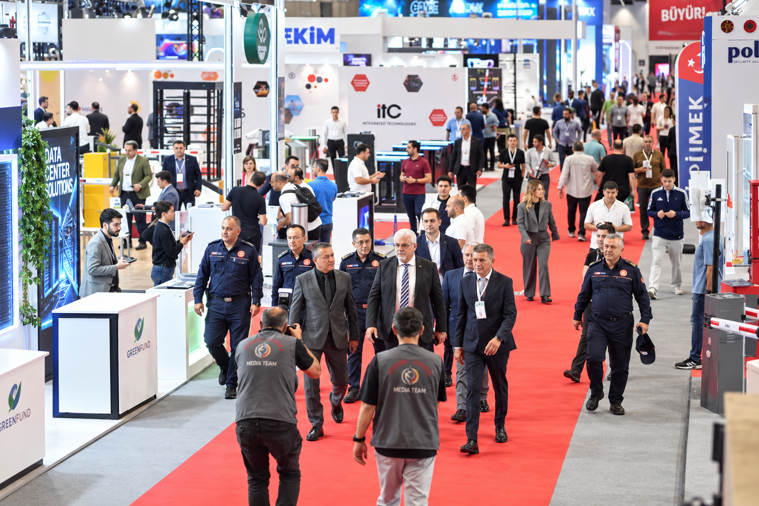 Geçmiş yılların Data Center Eurasia Fuarı ve Konferansı görselleri