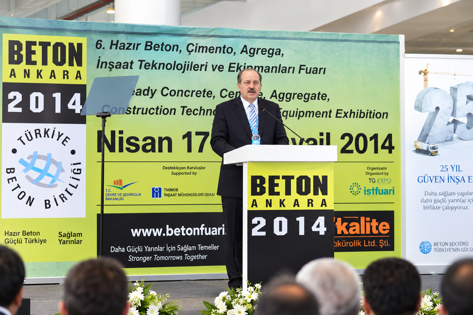 Geçmiş yılların Hazır Beton, Çimento, Agrega, İnşaat Teknolojileri ve Ekipmanları Fuarı görselleri
