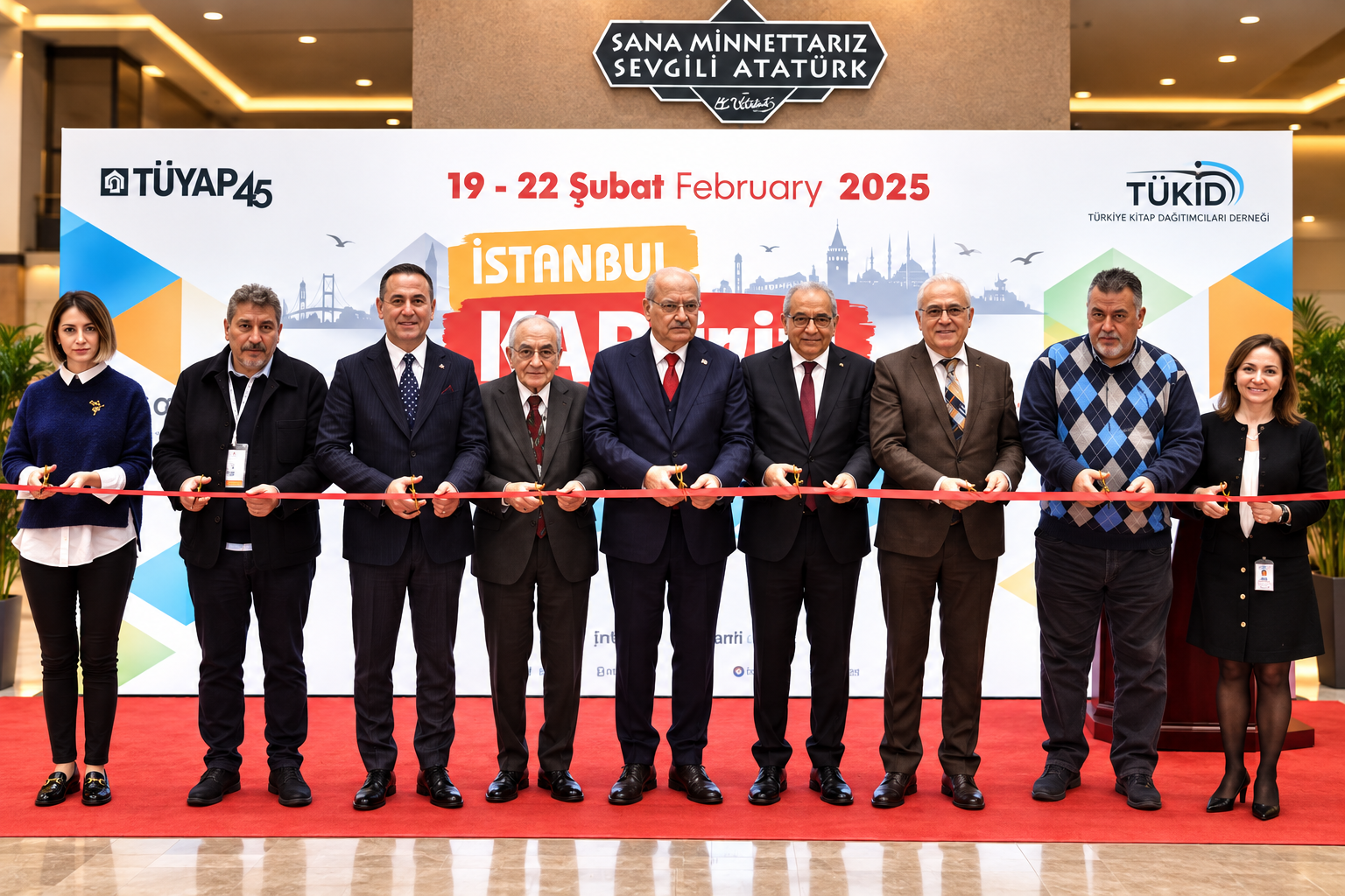 Geçmiş yılların İstanbul Kırtasiye Fuarı görselleri