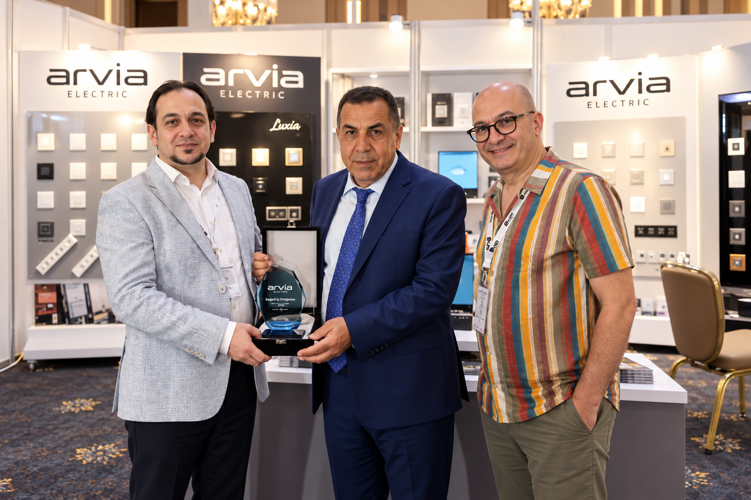 Geçmiş yılların Electrolighting Antalya Elektrik ve Aydınlatma Fuarı görselleri