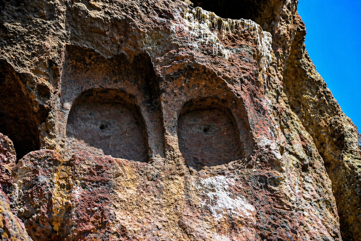 Zağ Mağarası