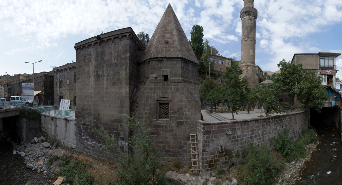 Bitlis Camileri ve Kümbetleri Rotası: Merkezden Ahlat ve Adilcevaz’a Taş Miras İzleri — Bitlis kültür rotası görseli