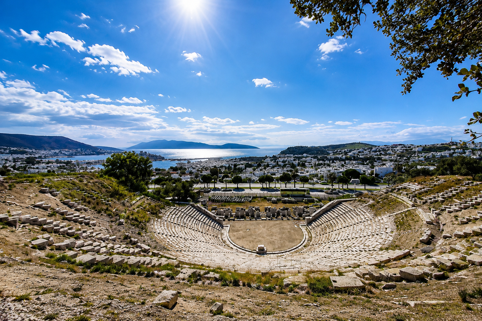 Bodrum Antik Tiyatrosu: Tarihin ve Ege Manzarasının Buluştuğu Yer — Muğla kültür rotası görseli