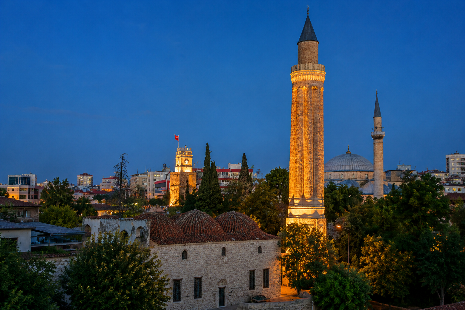 Antalya&rsquo;nın Hafızasında Yaşayan Bir Sembol