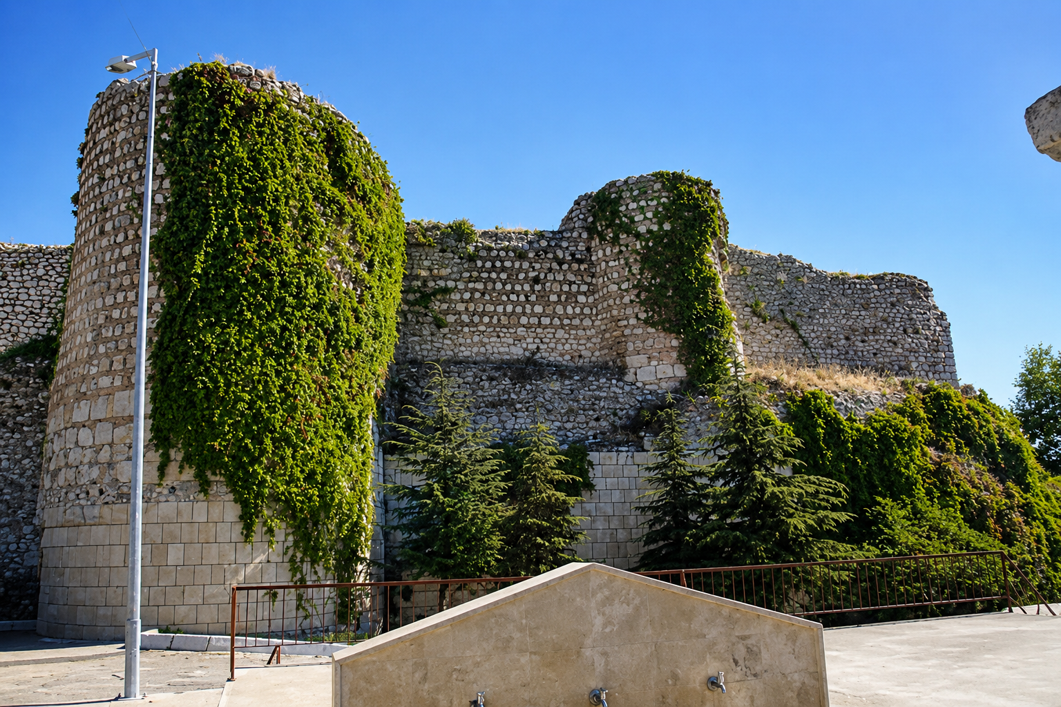 Eğirdir Kalesi&rsquo;nin Hik&acirc;yesi