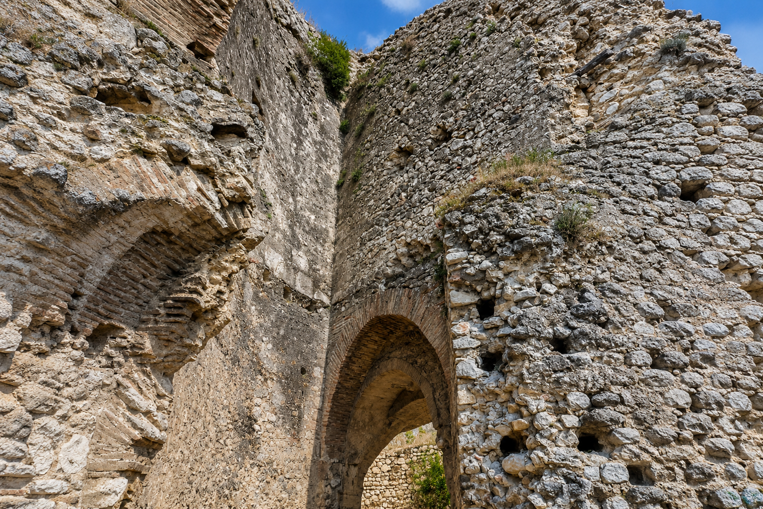 Kule Kalıntıları