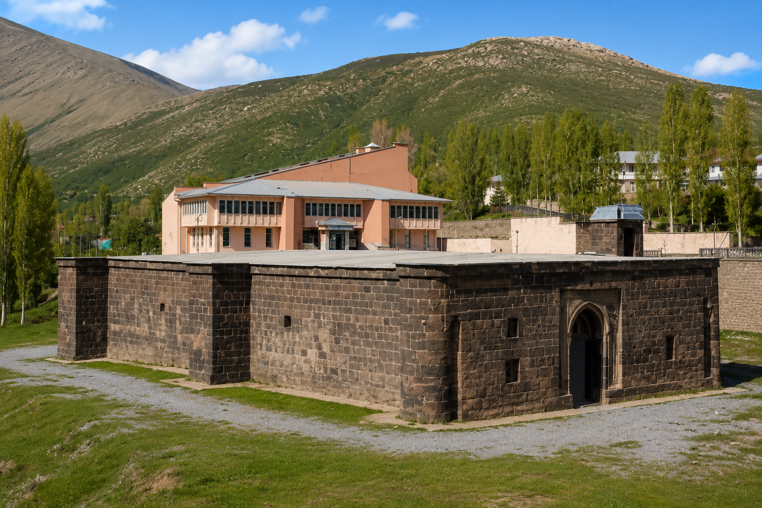 Baş Han Bitlis Taş Mimarisinin Sessiz Durağı