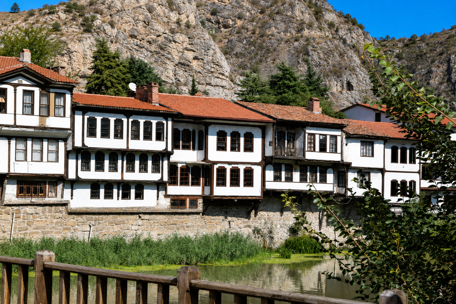 Yalıboyu Evleri — Amasya kültür rotası görseli