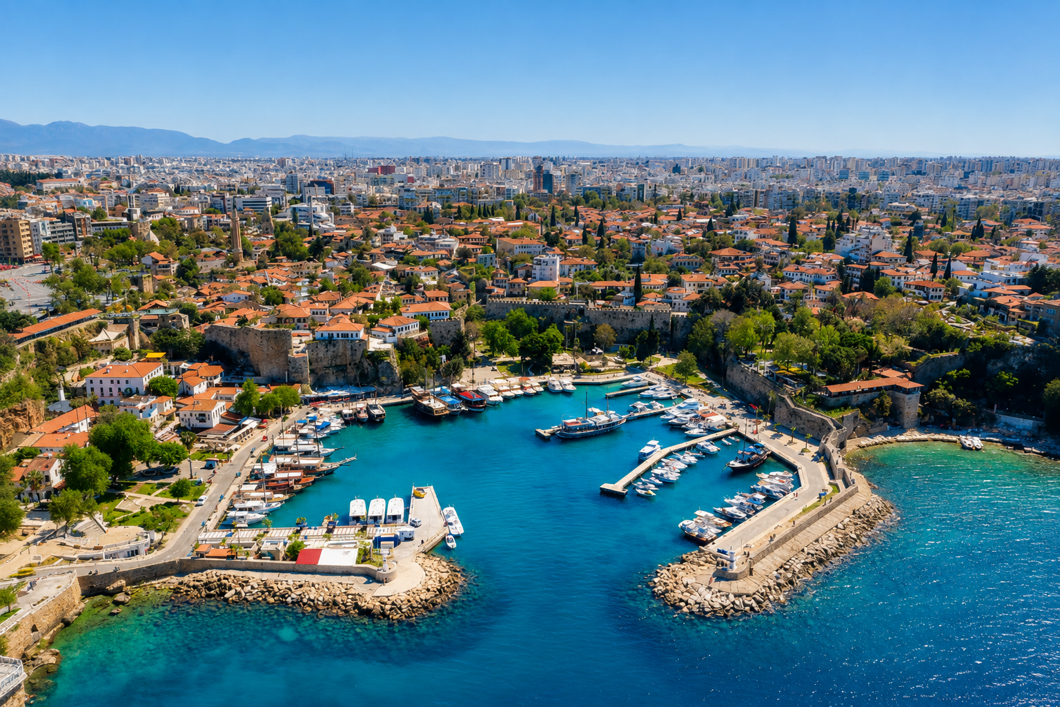 Antalya - Türkiye'nin yıllık ortalama sıcaklığı yüksek şehirlerinden biri